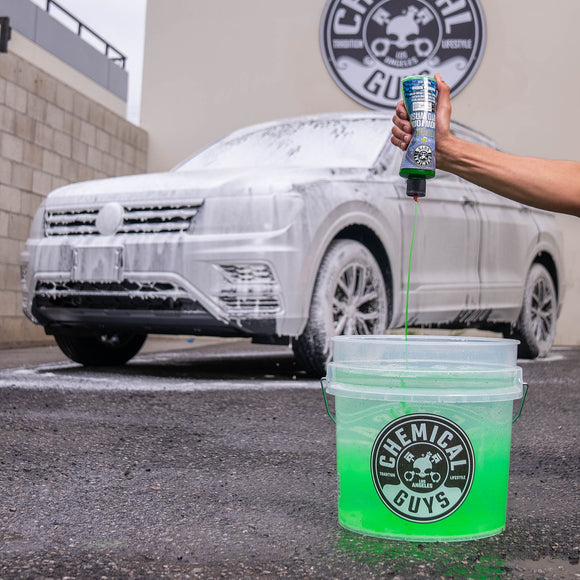 Chemical Guys  Heavy Duty Ultra Clear Detailing Bucket, 4.25 Gal - MODE Auto Concepts