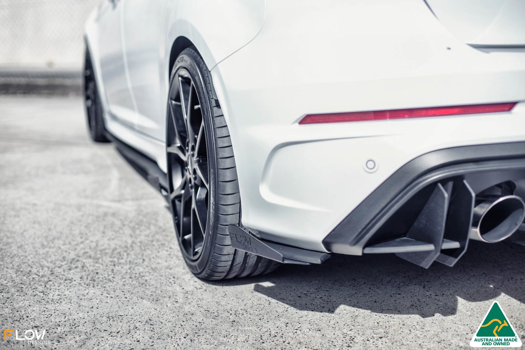 FLOW Designs  MK3 Focus RS Rear Spats (Pair)