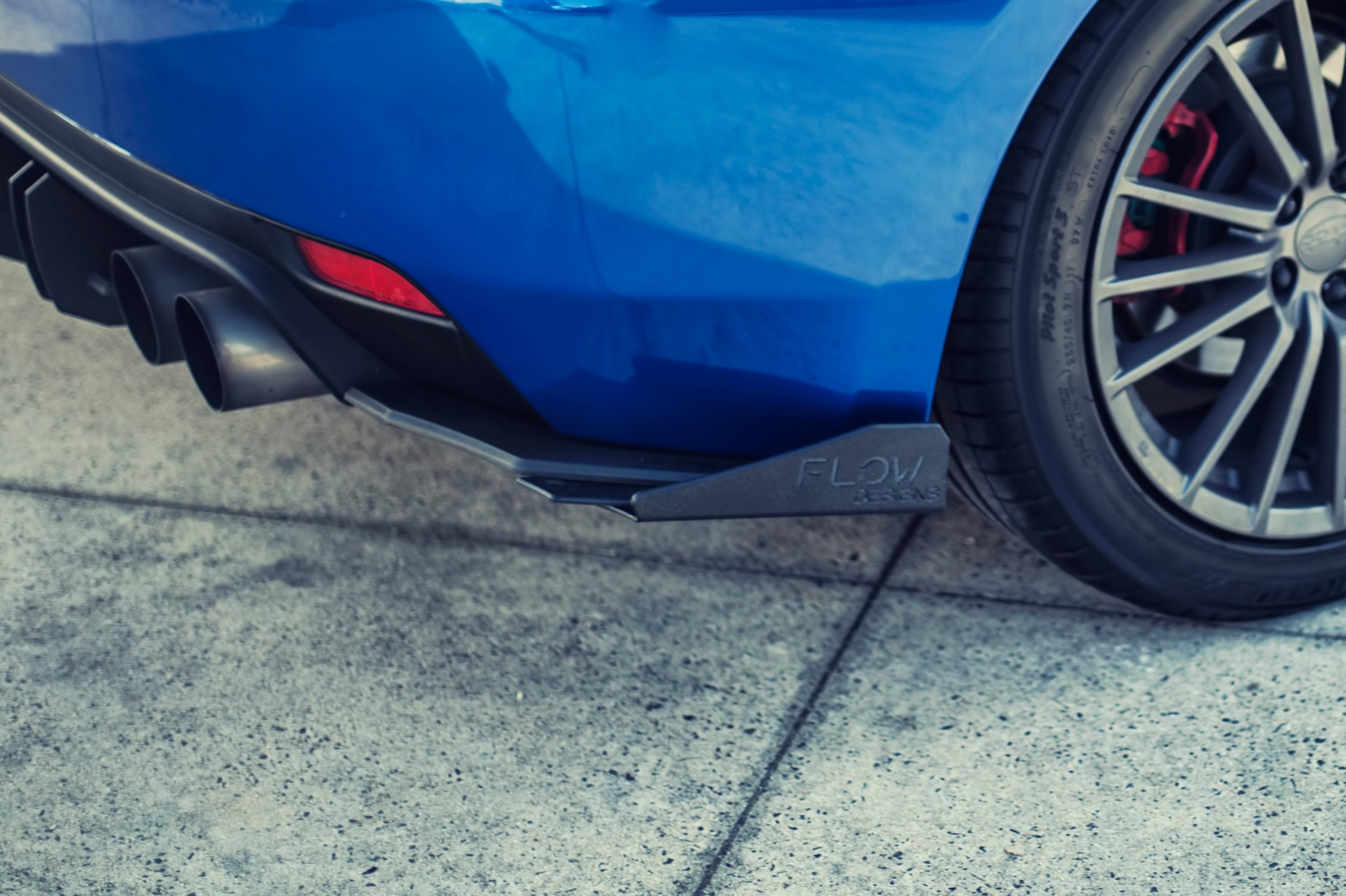 FLOW Designs  Impreza WRX / STI G3 Hatch (FL) Rear Spats (Pair) - MODE Auto Concepts