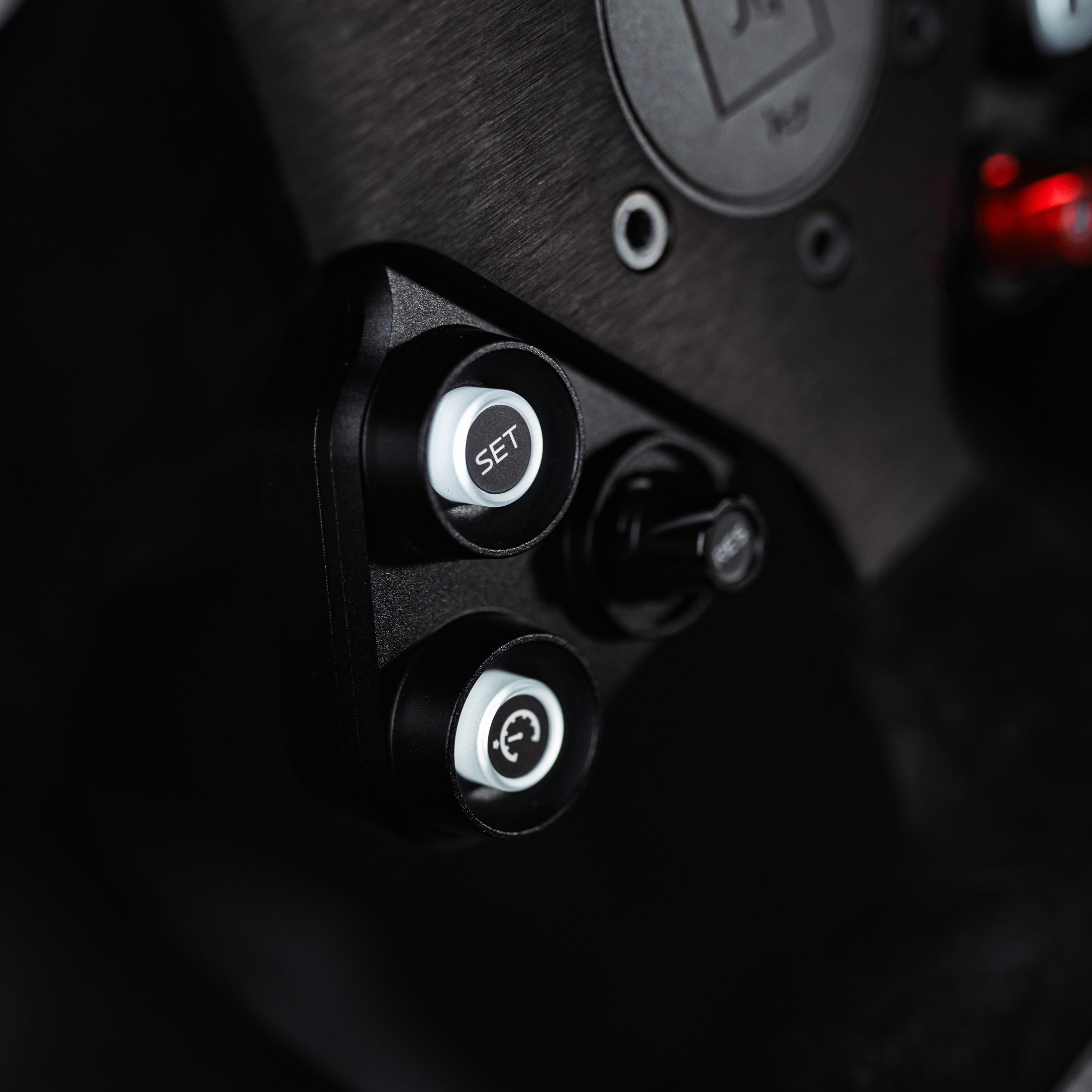 JQ Werks Madtrace® Racing Steering Wheel System For BMW F Chassis