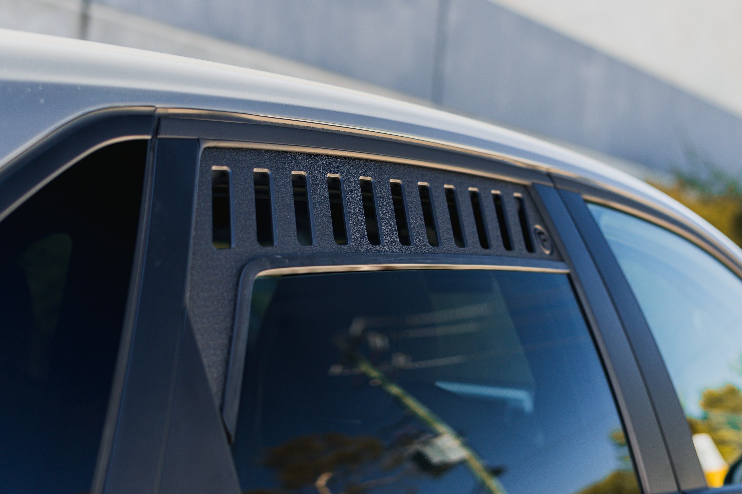 FLOW Designs  Hyundai i30N-Line Hatch PDe.V6 FL 2024+ Rear Window Vents (Pair) - MODE Auto Concepts