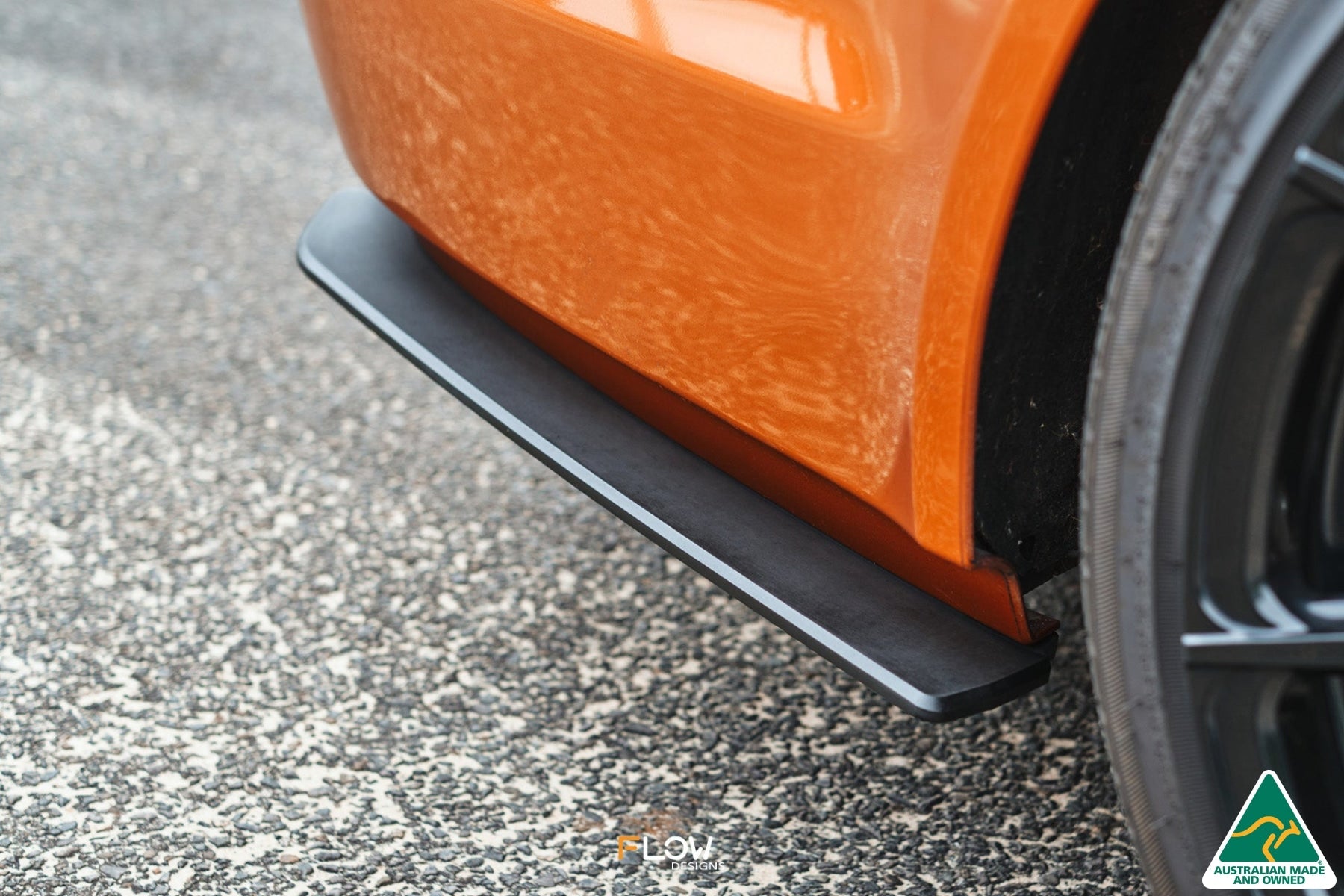 FLOW Designs  VF Commodore S2 Wagon Rear Spats (Pair) - MODE Auto Concepts