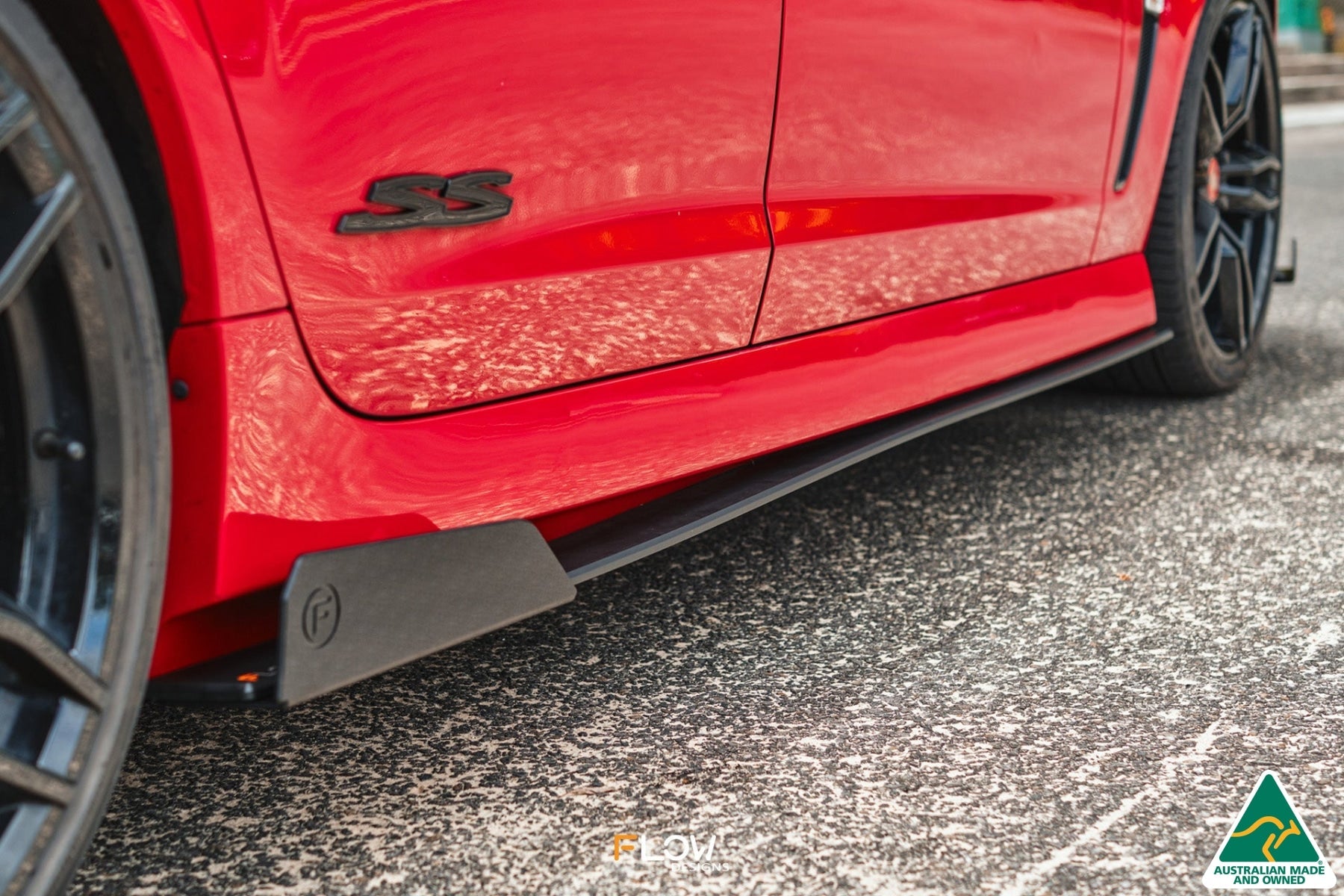 FLOW Designs  VF Commodore S1 Sedan Side Skirt Splitters (Pair) - MODE Auto Concepts