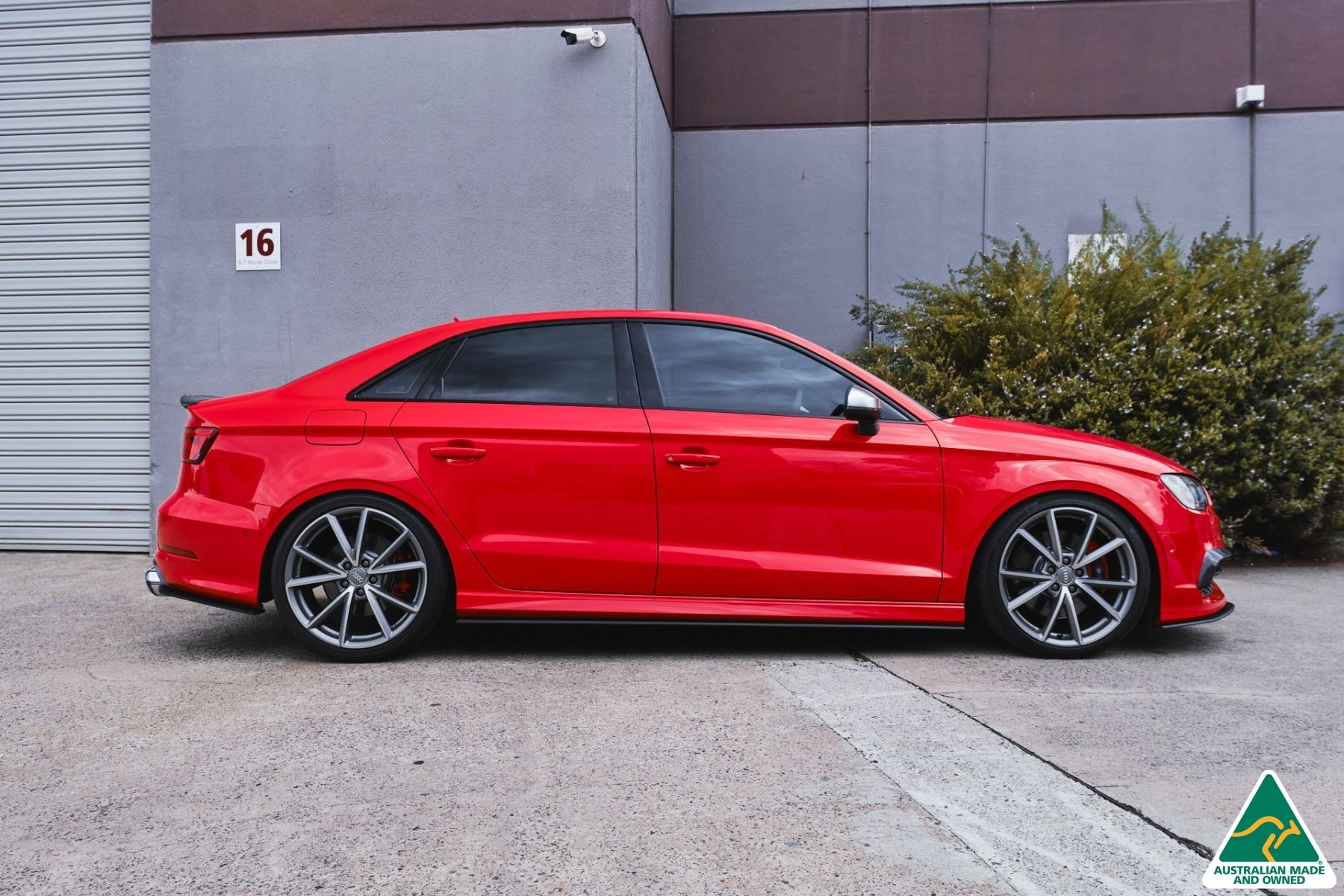 FLOW Designs  S3 8V Sedan Pre-Facelift Side Skirt Splitters V3 (Pair) - MODE Auto Concepts