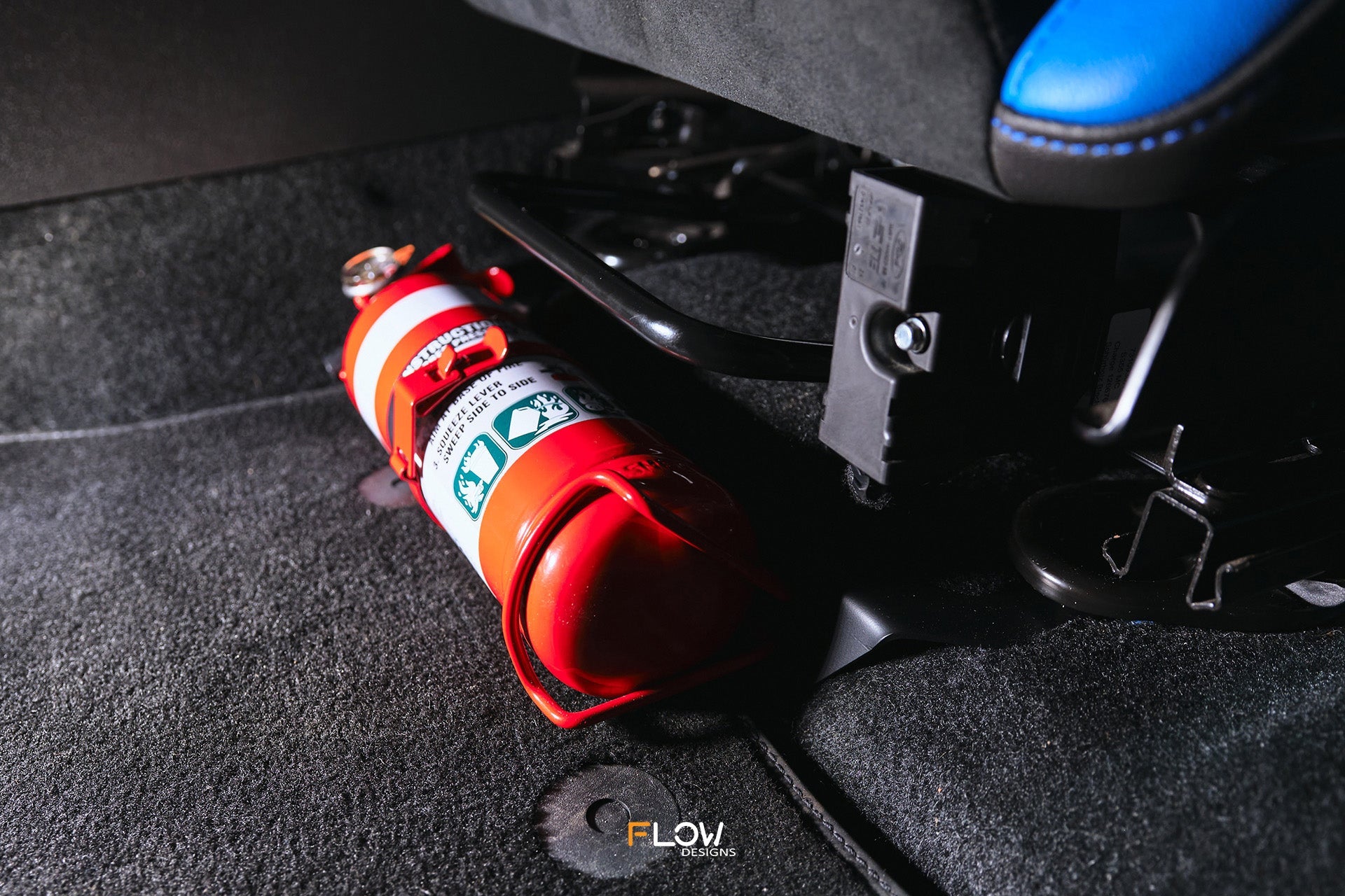 FLOW Designs Fire Extinguisher Bracket/Mount for MK3 Focus RS