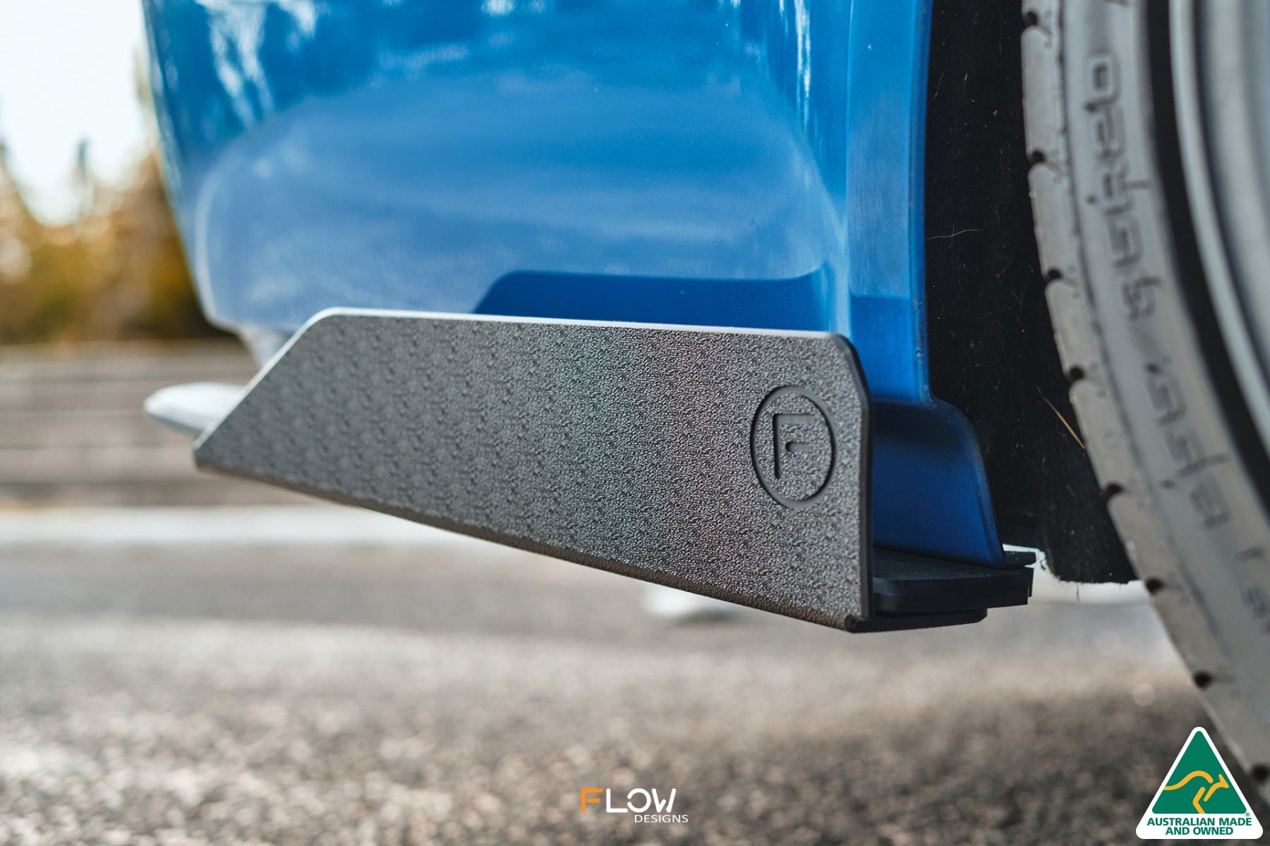 FLOW Designs  VF Commodore S1 Wagon Rear Spat Winglets (Pair) - MODE Auto Concepts