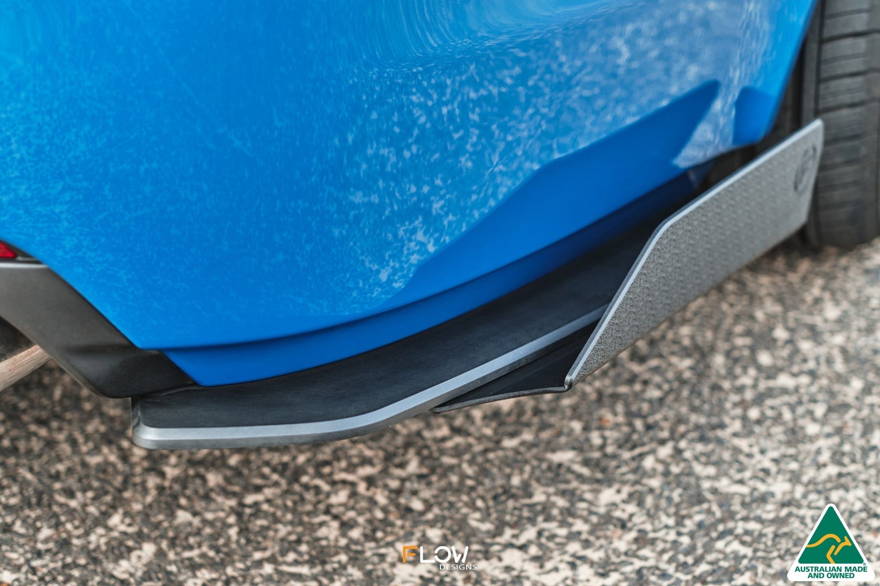 FLOW Designs  VF Commodore S1 Wagon Rear Spat Winglets (Pair) - MODE Auto Concepts