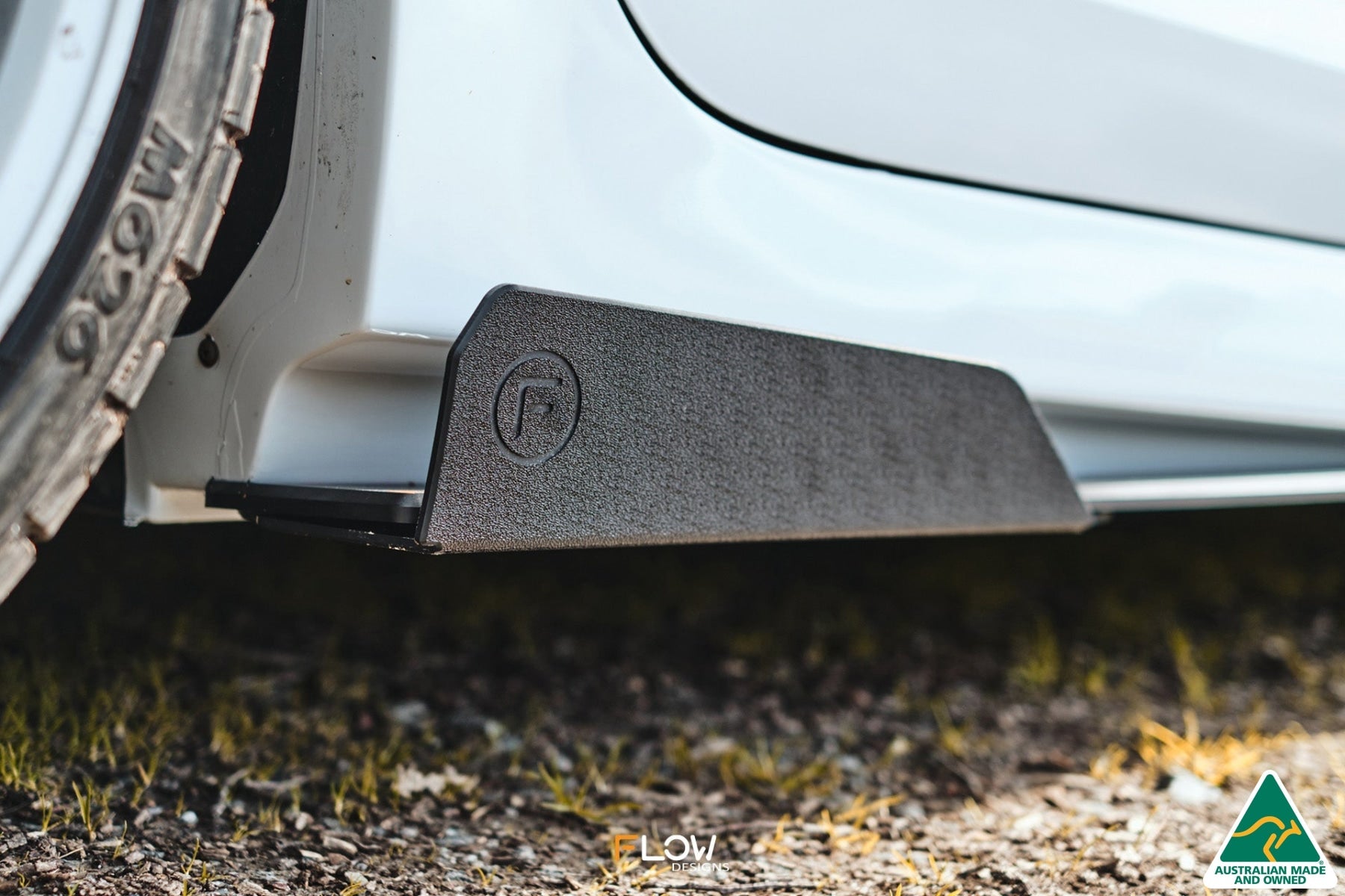FLOW Designs  VE Commodore S2 Sedan Rear Spats (Pair) - MODE Auto Concepts