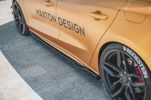 Maxton Design Ford Focus Mk4 ST Side Skirts