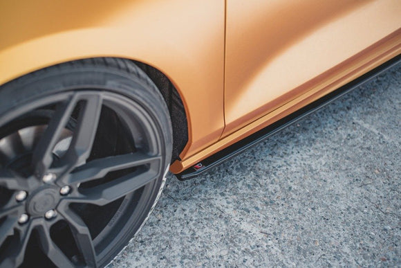 Maxton Design Ford Focus Mk4 ST Side Skirts