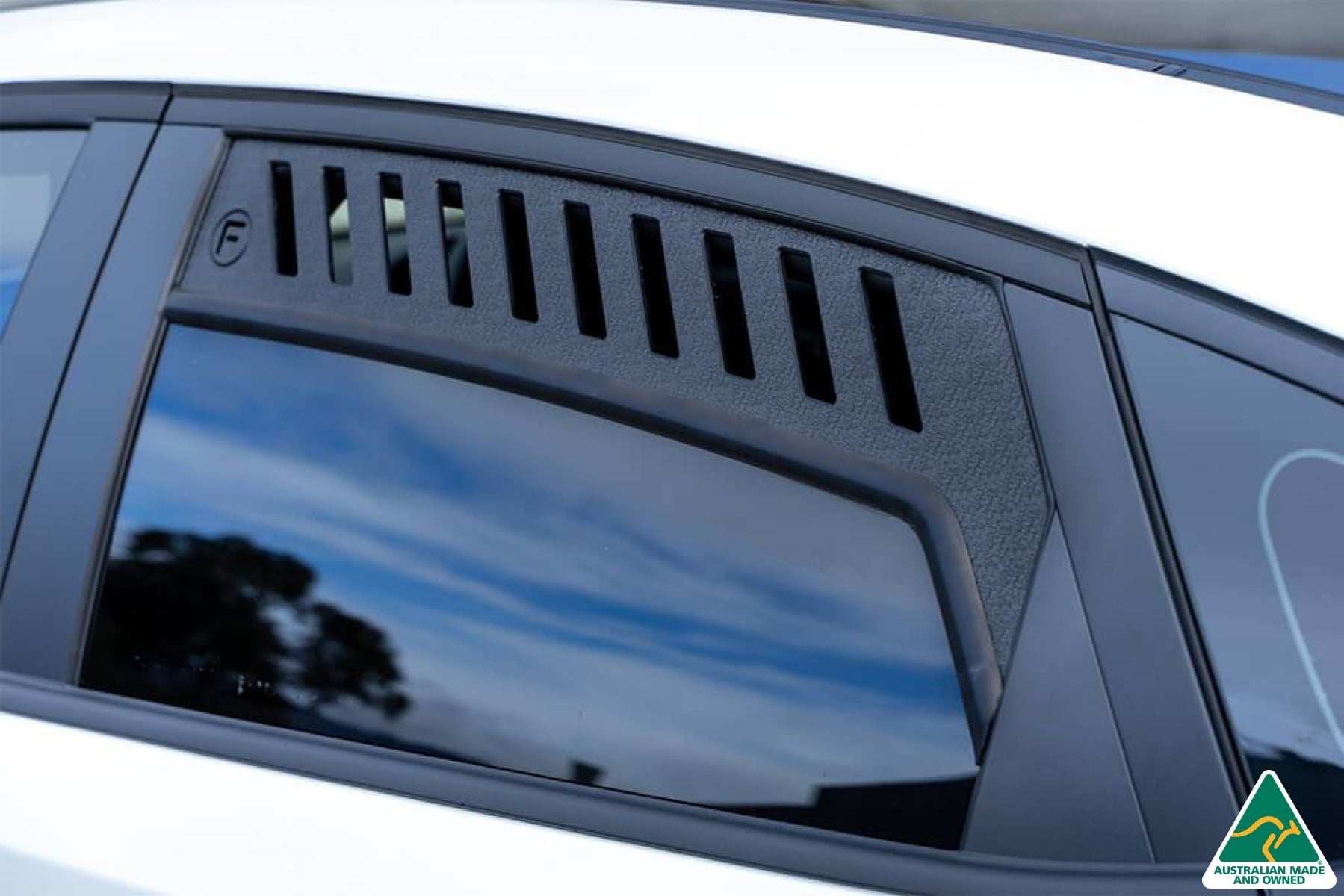 FLOW Designs Window Vents for Hyundai i30N Fastback