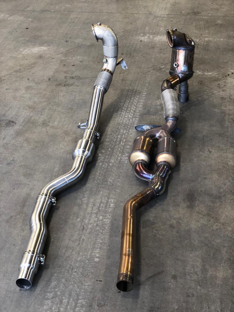 MODE Design Decatted 3.5" Downpipe V2 MQB AWD VW Golf MK8 R Audi S3 8Y 2.0T EA888 - MODE Auto Concepts