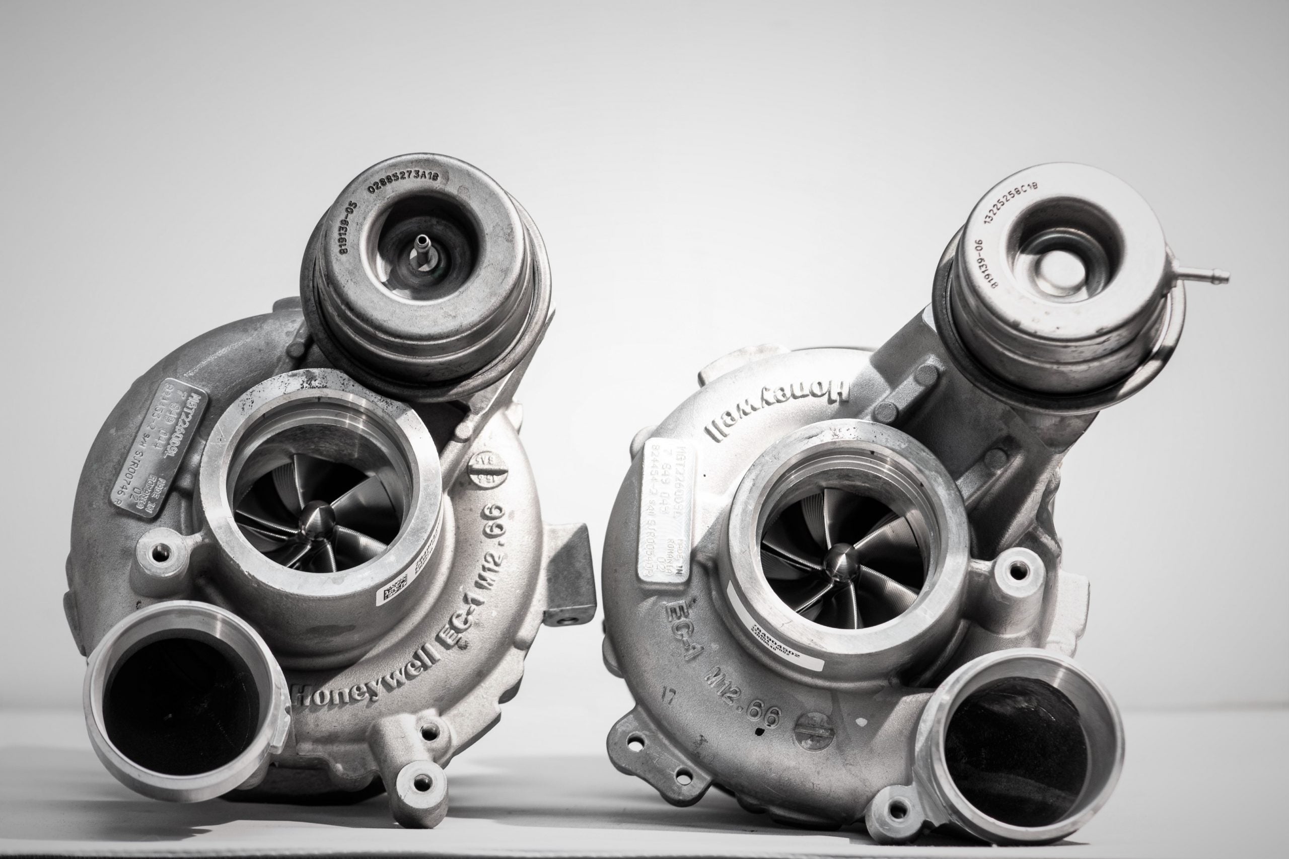 Actualización Pure Turbos Stage 2 Turbo para BMW S63 S63TU M5 M6 X5 M X6 M