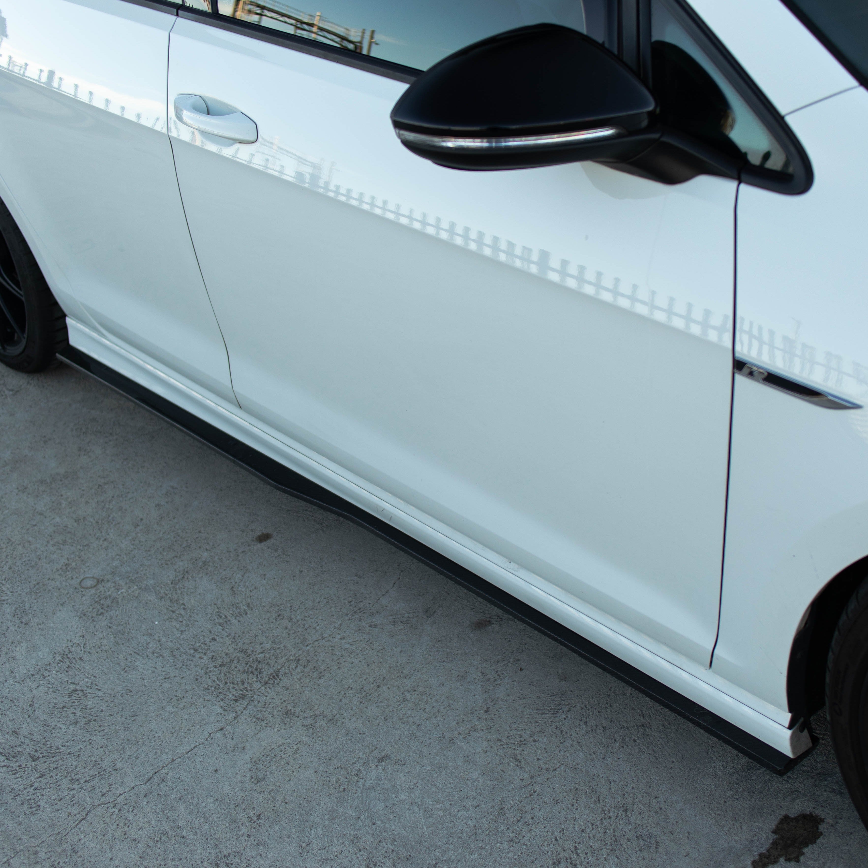 Zero Offset  Revozport Style Side Skirts for Volkswagen Golf R (MK7) - 2012-17 - MODE Auto Concepts