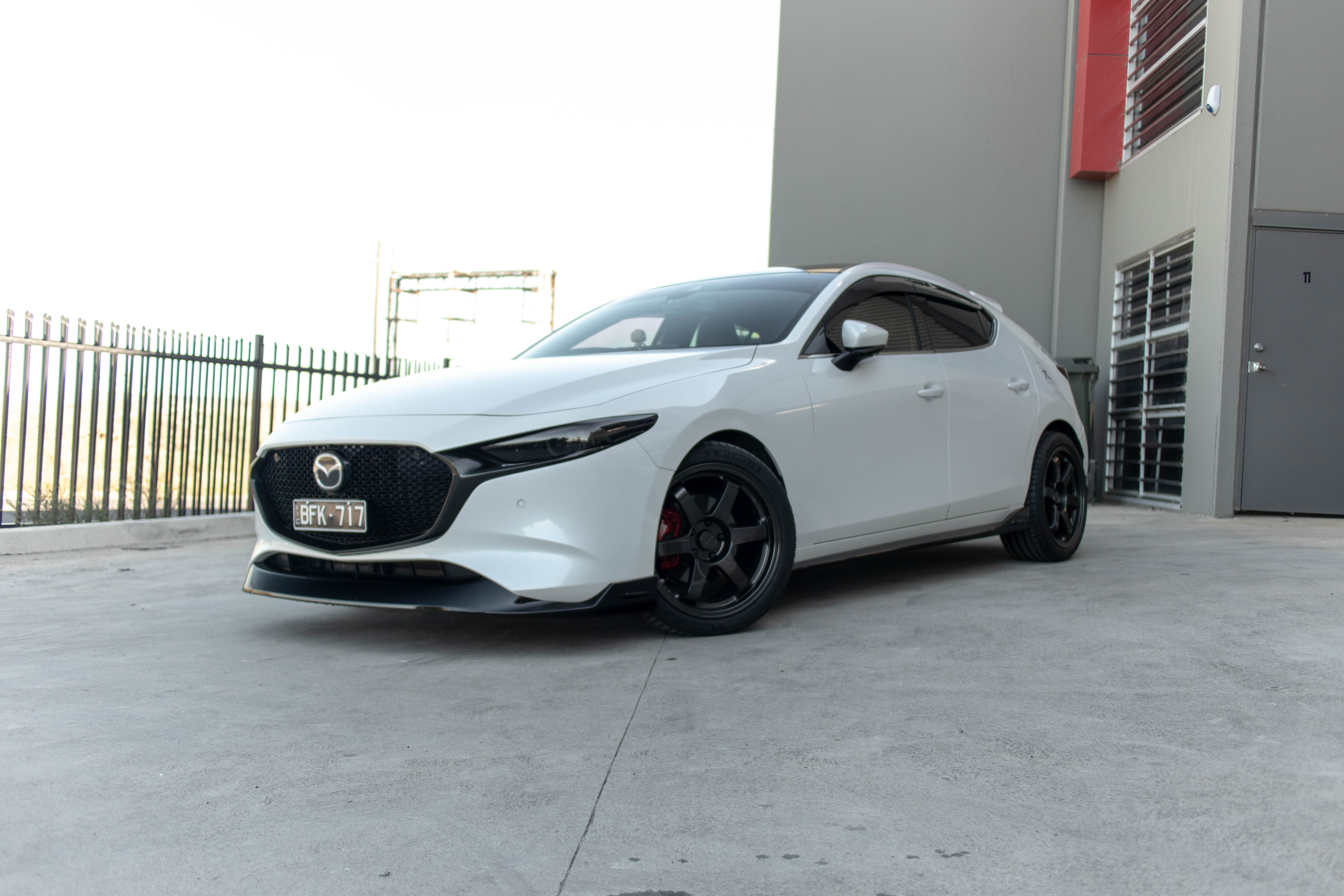 Zero Offset  Kuroi Style Front Lip for 19+ Mazda 3 BP (Hatch) - MODE Auto Concepts