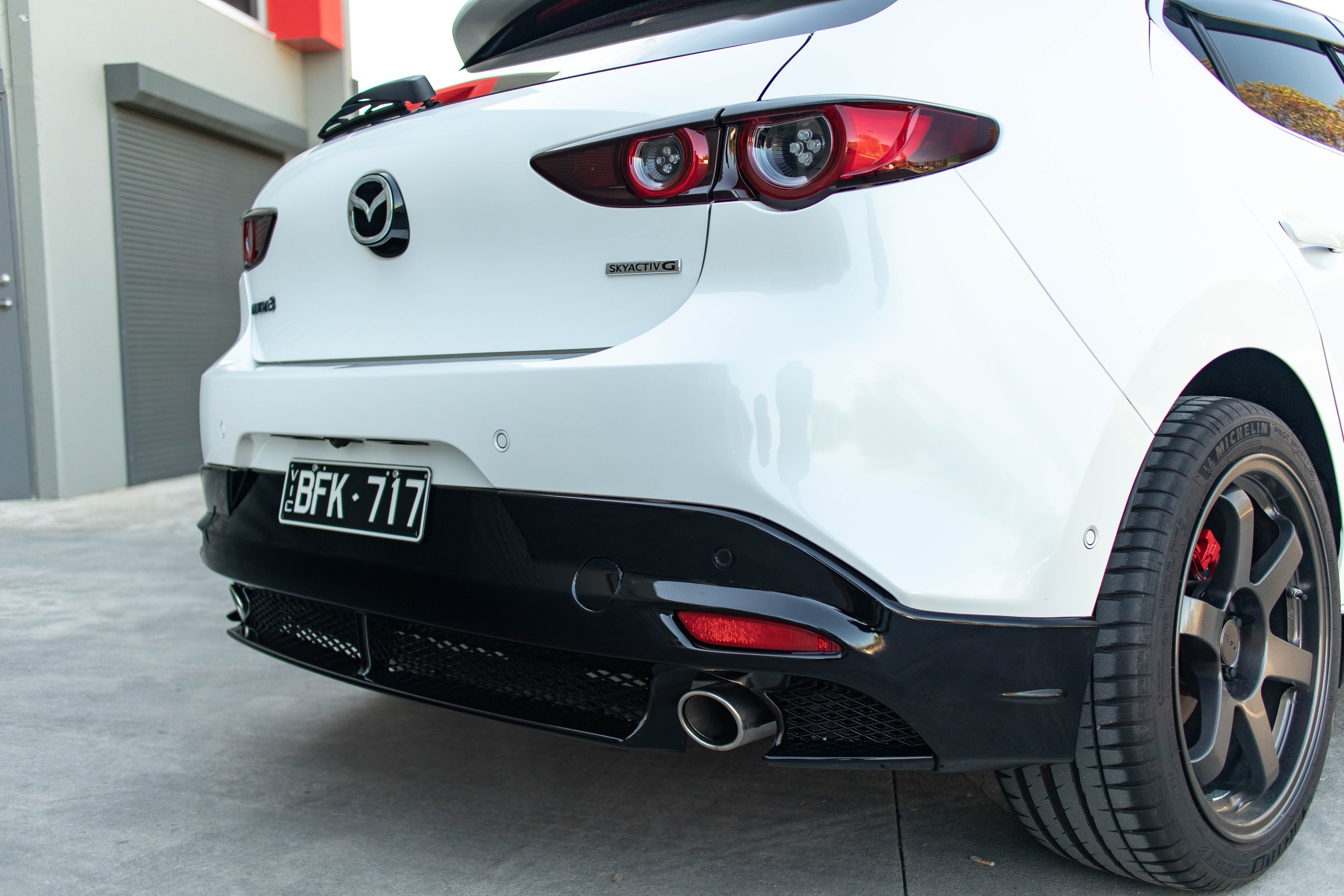 Zero Offset  Kuroi Style Diffuser for 19+ Mazda 3 BP (Hatch) - MODE Auto Concepts