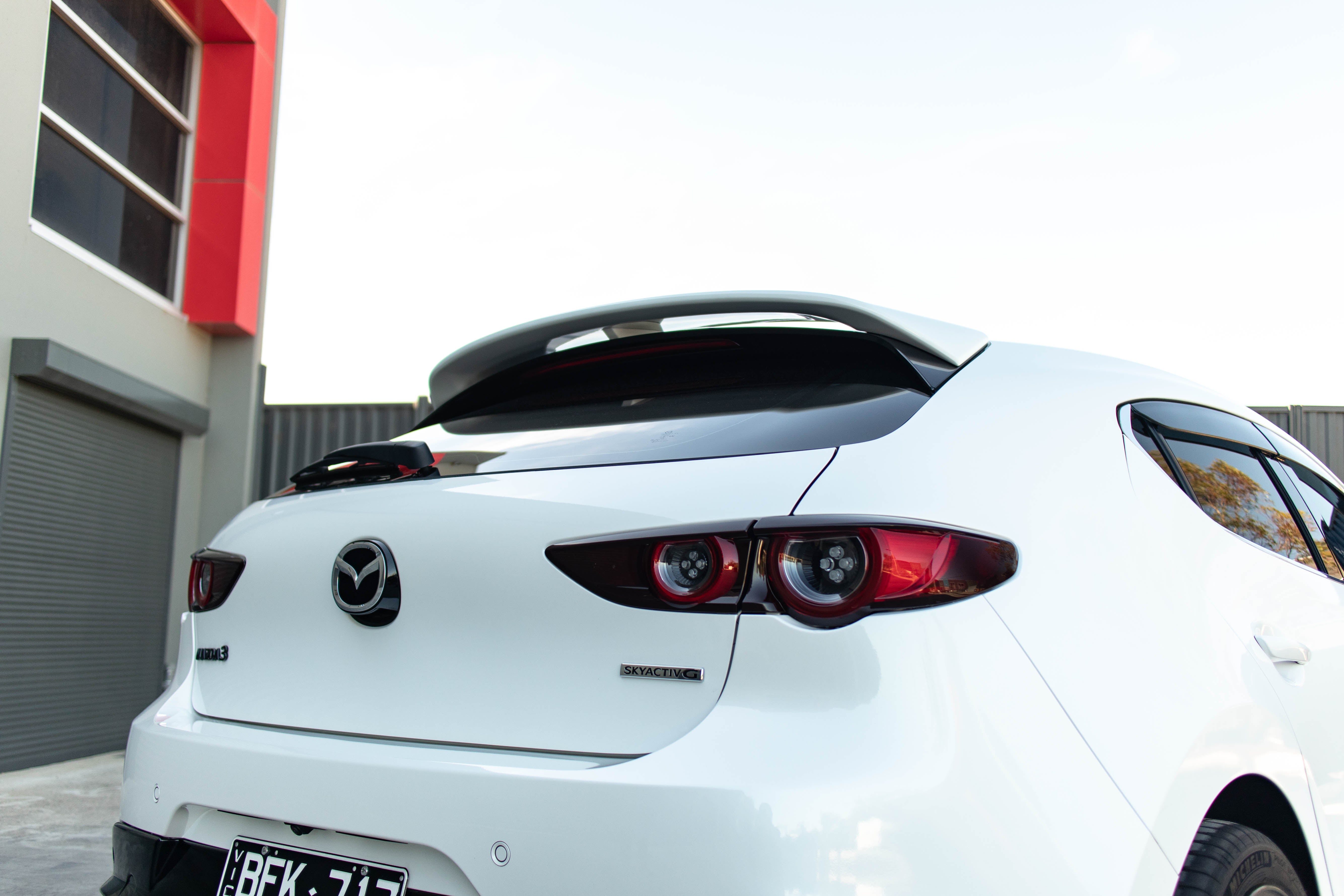 Zero Offset  Kuroi Style Roof Spoiler for 19+ Mazda 3 BP (Hatch) - MODE Auto Concepts