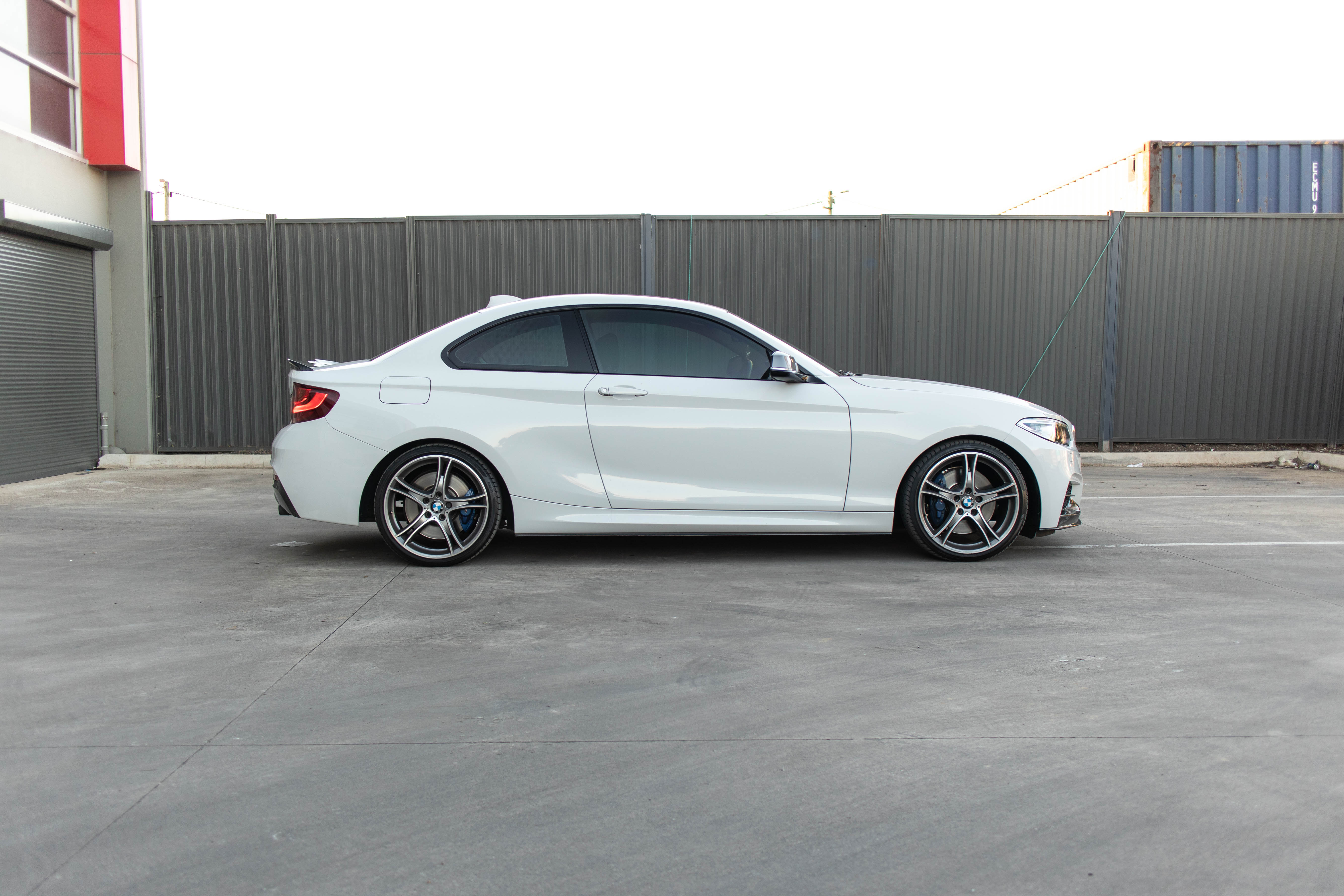 Zero Offset  M-Performance Style Side Skirts (Carbon Fibre) for BMW 2 Series (F22) - 14-21 - MODE Auto Concepts