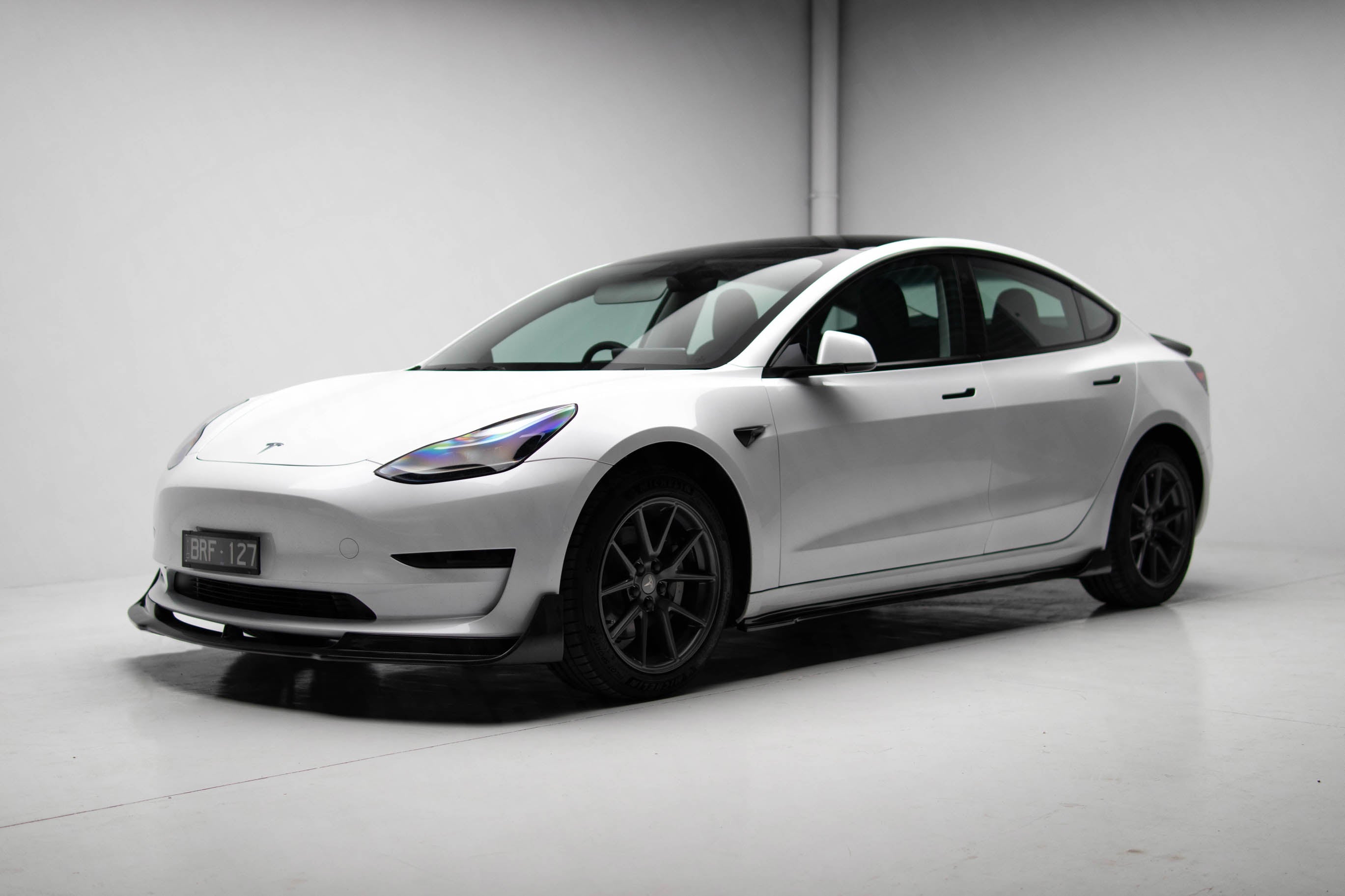 Zero Offset  Vorsteiner Style Front Lip (Carbon Fibre) for Tesla Model 3 19+ - MODE Auto Concepts