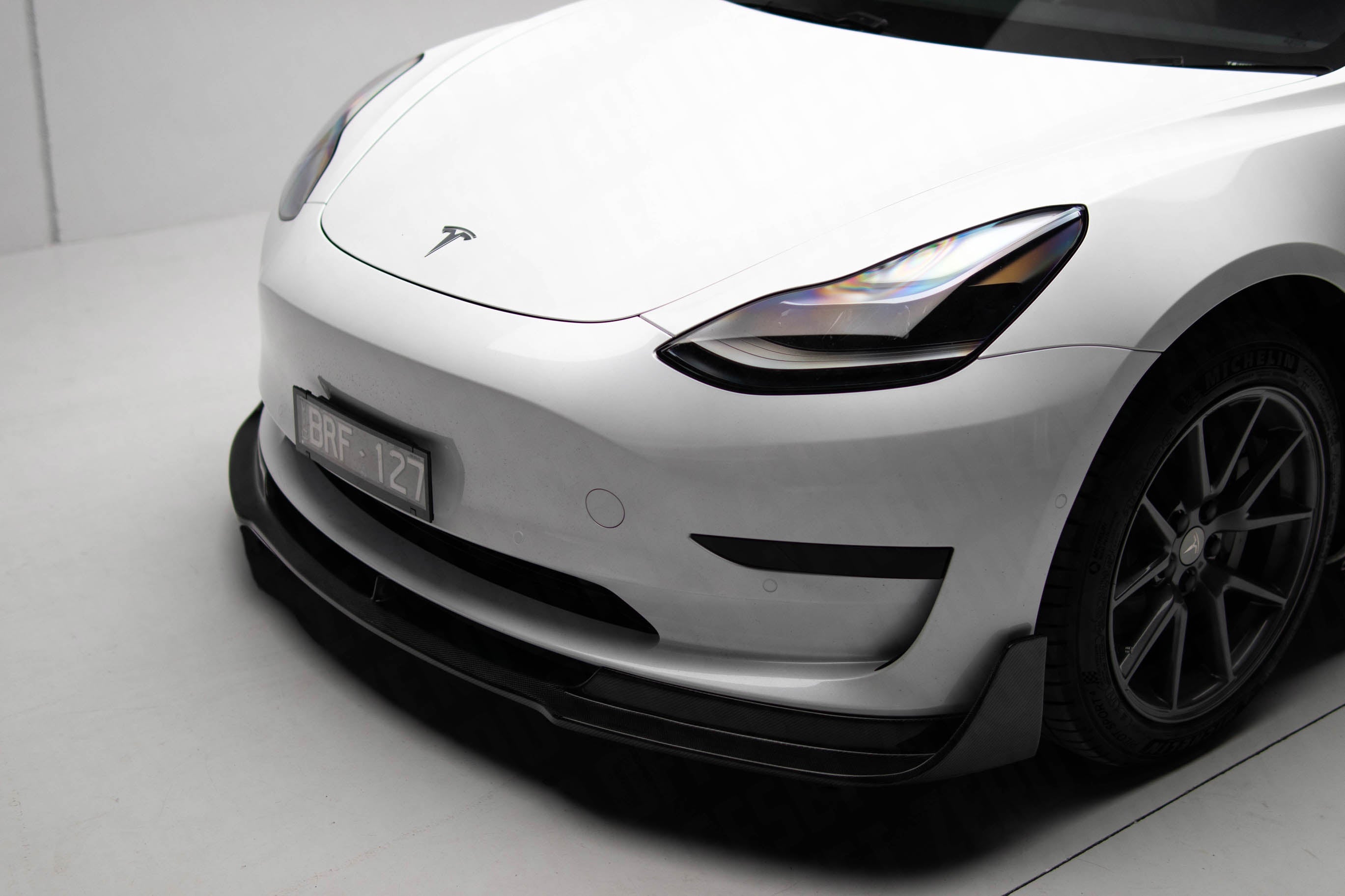 Zero Offset  Vorsteiner Style Front Lip (Carbon Fibre) for Tesla Model 3 19+ - MODE Auto Concepts