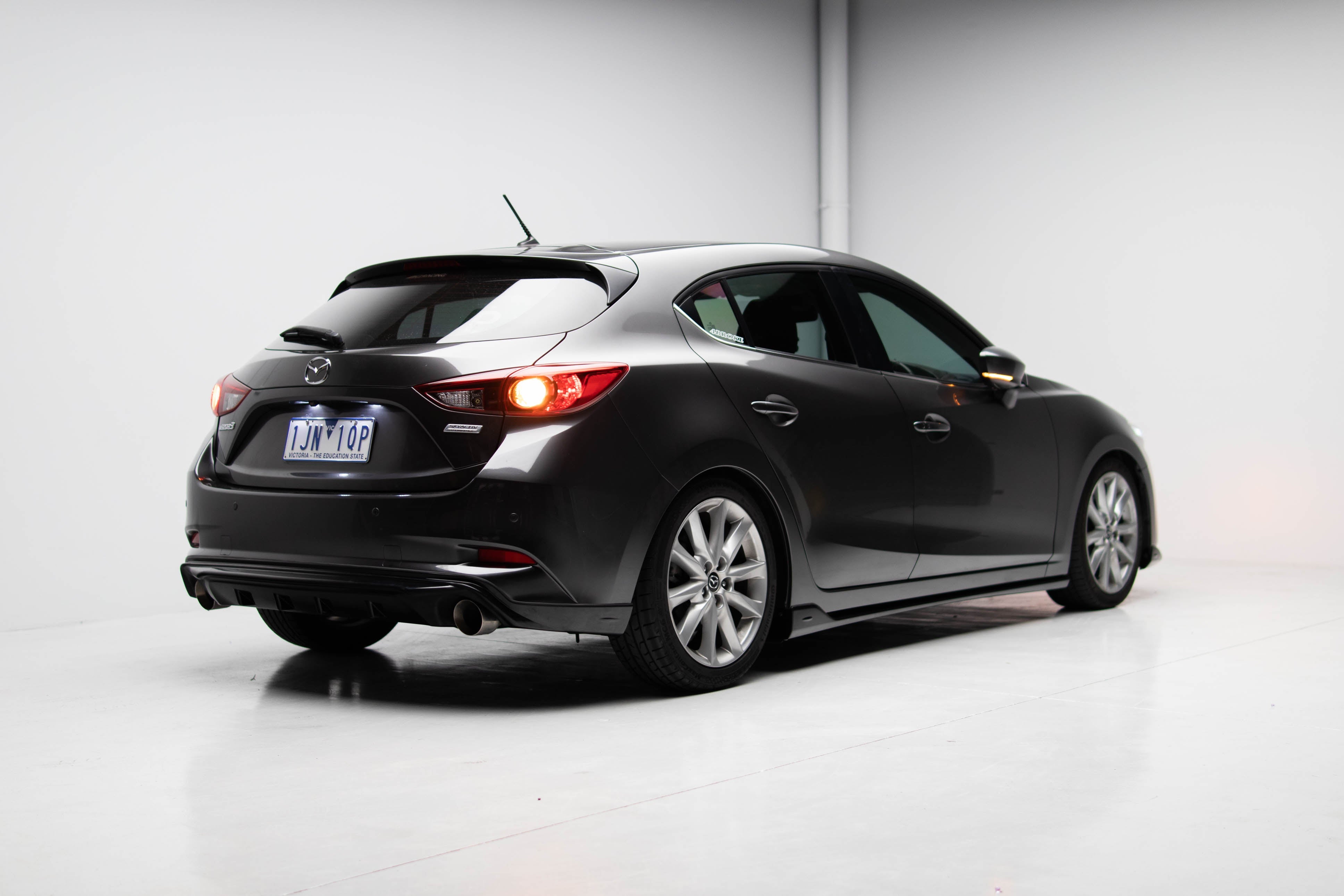 Zero Offset  Kuroi Style Side Skirt for 13-18 Mazda 3 BM/BN (Hatch/Sedan) - MODE Auto Concepts