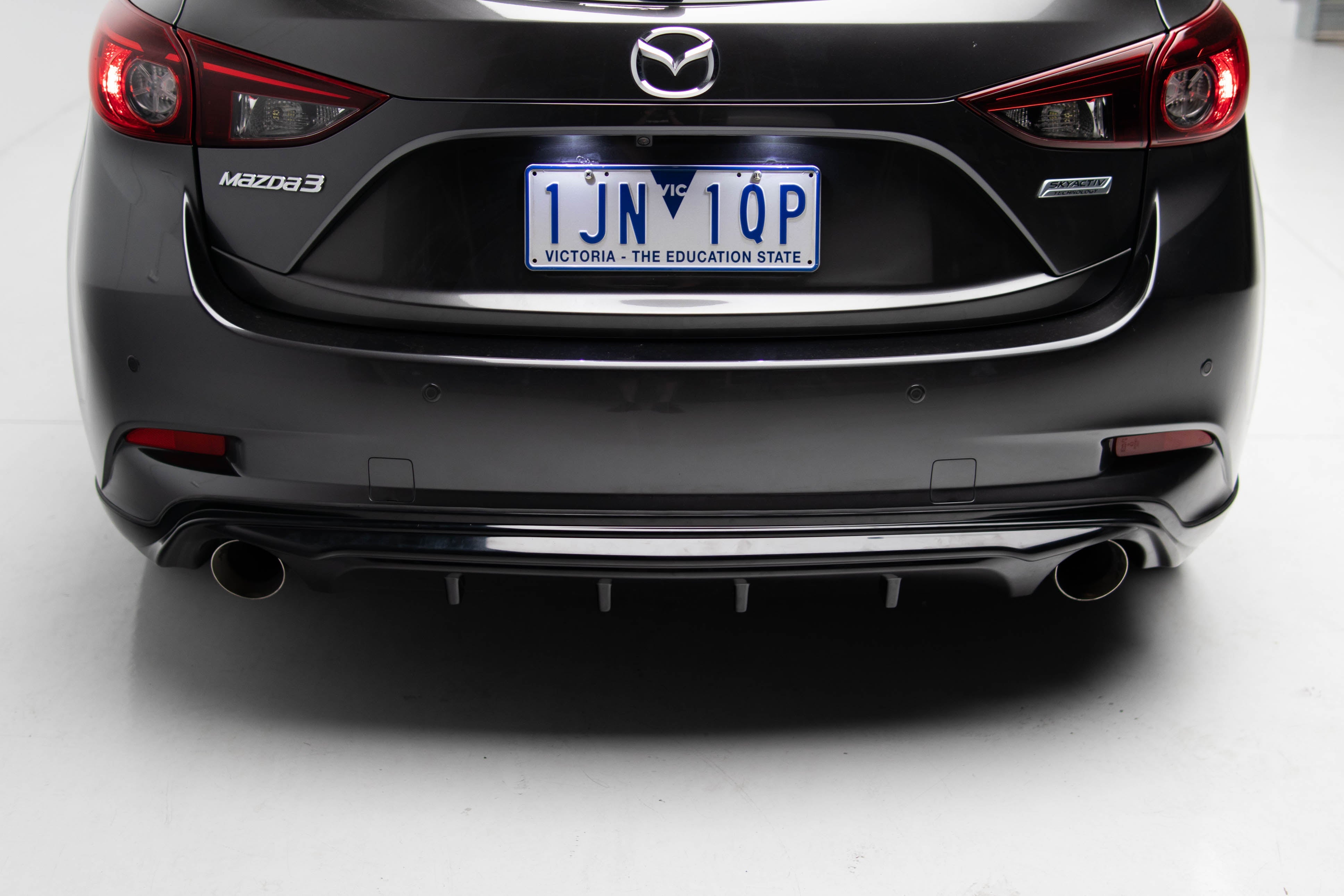 Zero Offset  Kuroi Style Rear Diffuser for 17-18 Mazda 3 BN (Hatch) - MODE Auto Concepts