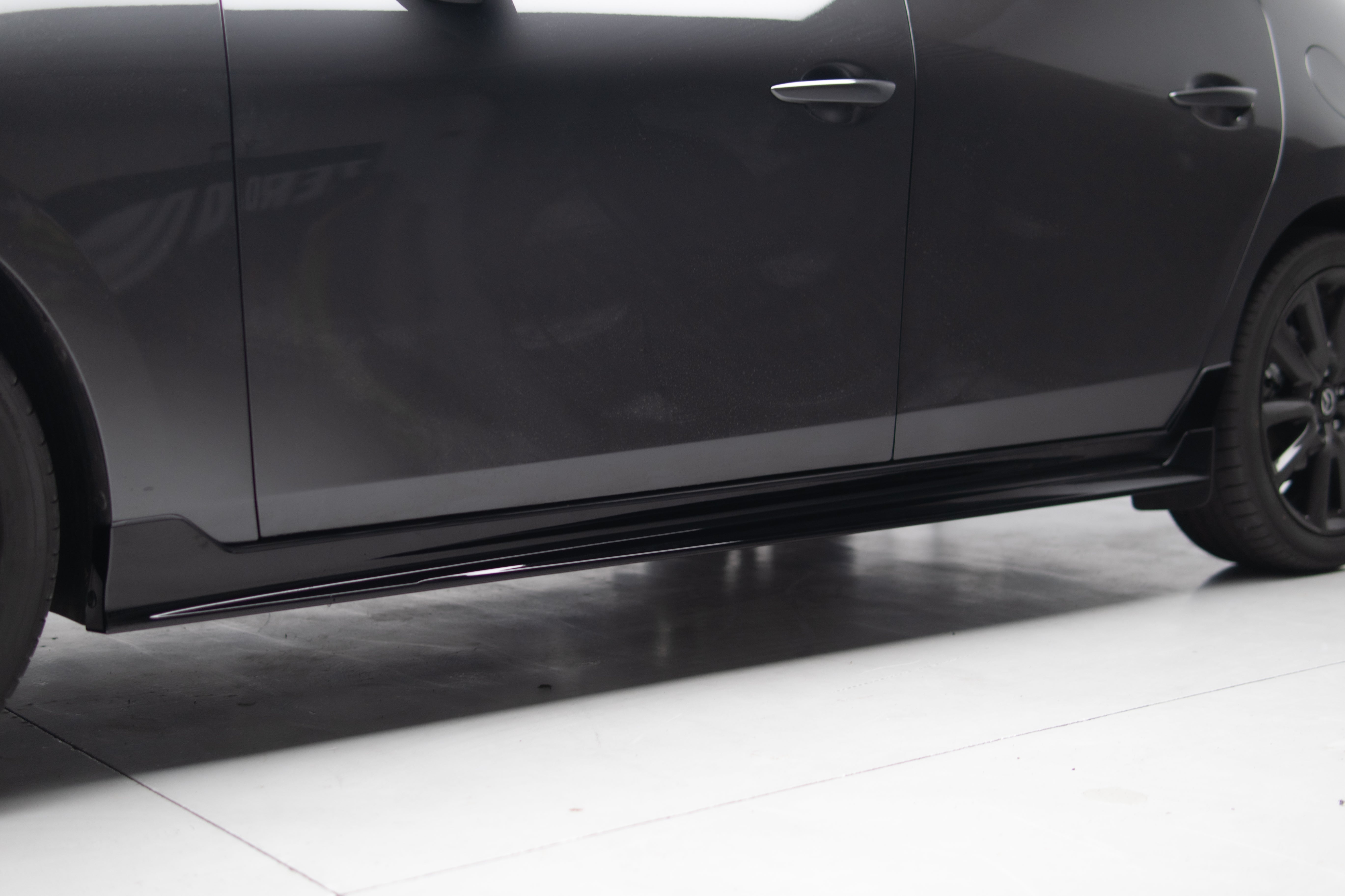 Zero Offset  T-Style Side Skirt for 19+ Mazda 3 BP (Sedan/Hatch) - MODE Auto Concepts