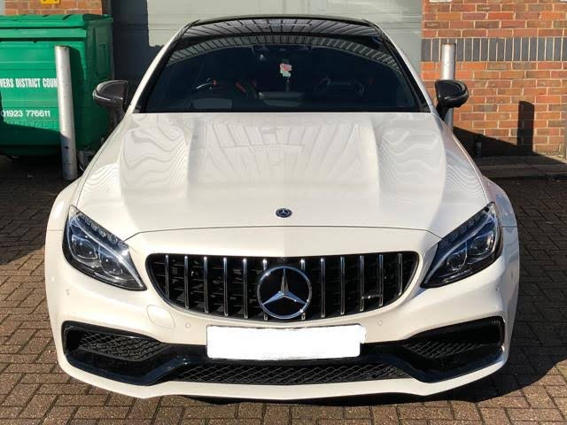 Exon Gloss Black Facelift Style Panamericana GT Grille suit Mercedes Benz C63/C63s AMG (W205) Pre-Facelift - MODE Auto Concepts