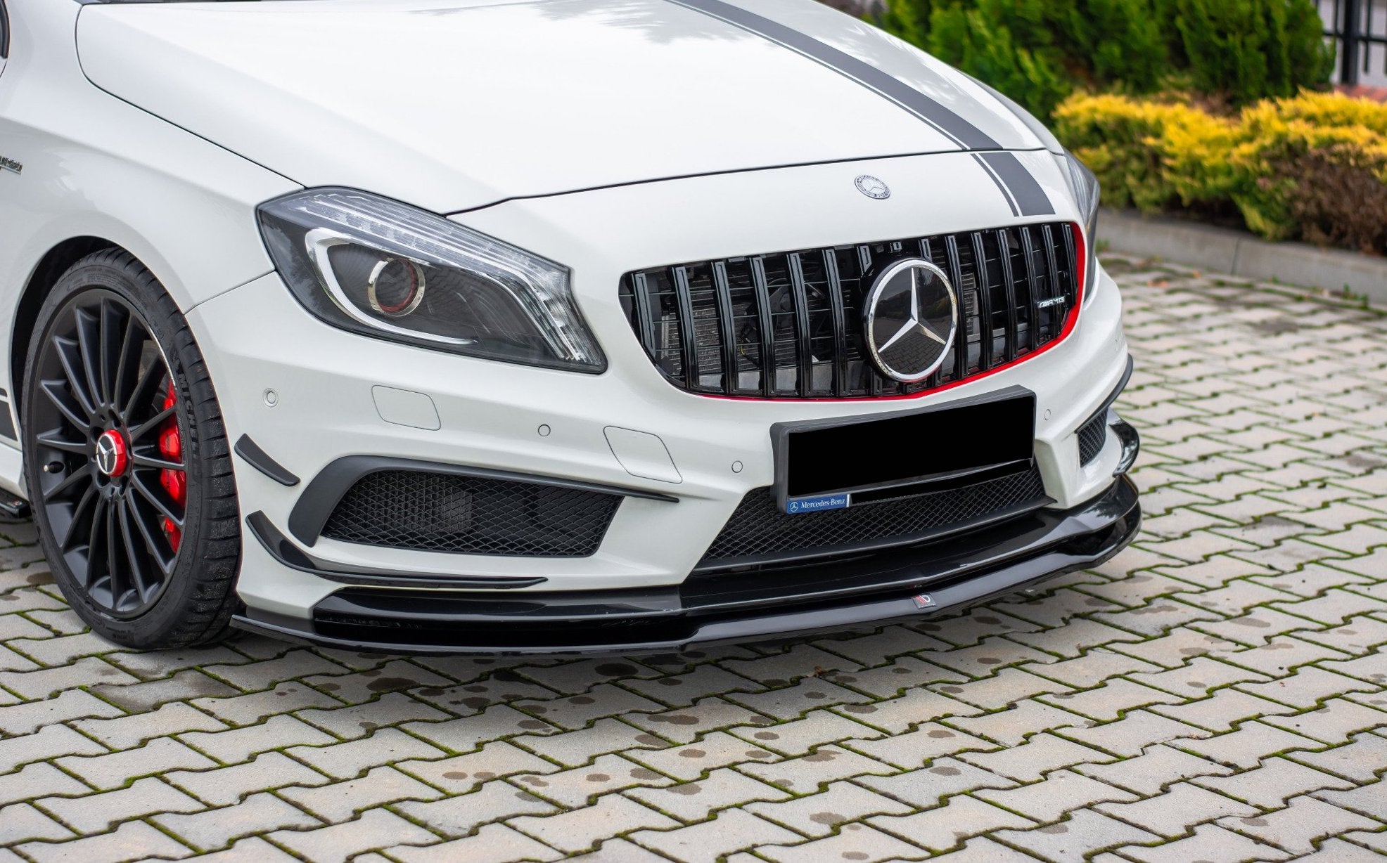 Exon Gloss Black GT Style Panamericana Grille for Mercedes Benz A-Class & A45 AMG W176 Pre-Facelift - MODE Auto Concepts