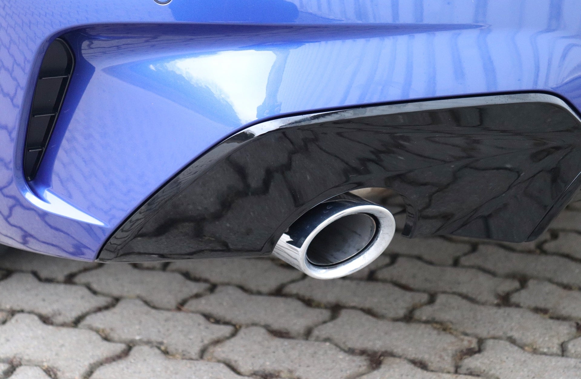 Exon Gloss Black M Performance Style Rear Diffuser w. Twin Outlet suit BMW 3-Series G20/G21 M-Sport - MODE Auto Concepts